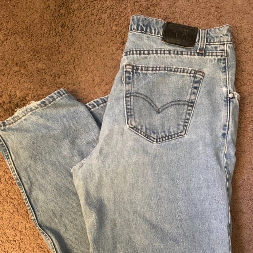 Distressed Vintage Silver Tab Levi's